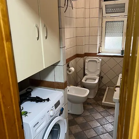 Bright & Roomy Myslym Shyri Apartment Tirana