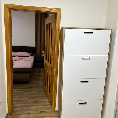 Bright & Roomy Myslym Shyri Appartement Tirana